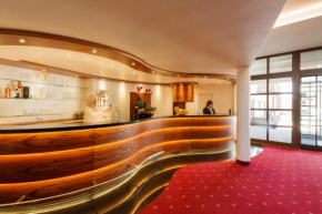  INVITE Hotel Löwen Freiburg  Фра́йбург-В-Бра́йсгау
